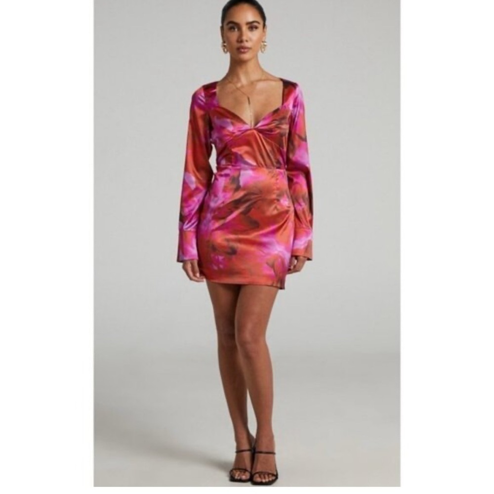 NWT Runaway the label Scarlett long sleeve open back mini dress size 4